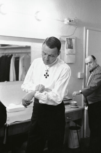 TON_FS100: Sinatra Backstage