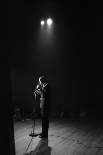 TON_FS137: Sinatra On Stage