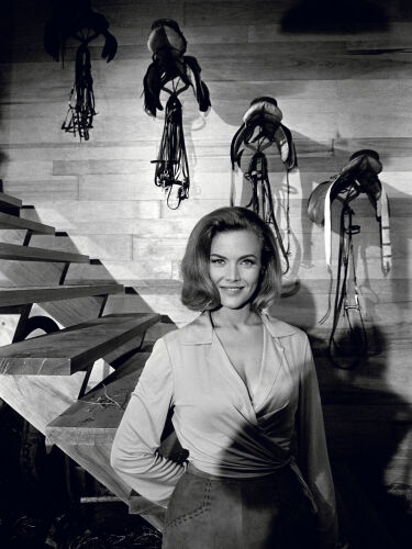 TON_HB056: Honor Blackman