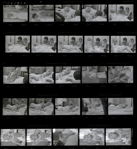 TON_H_Contact_001: Goldie Hawn