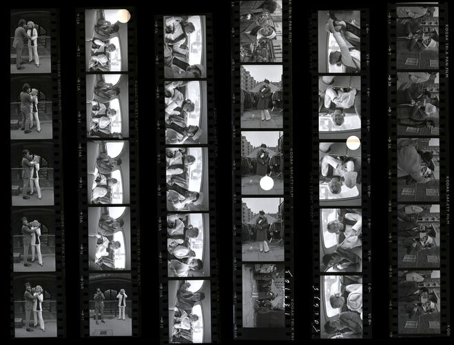 TON_H_Contact_019: Goldie Hawn