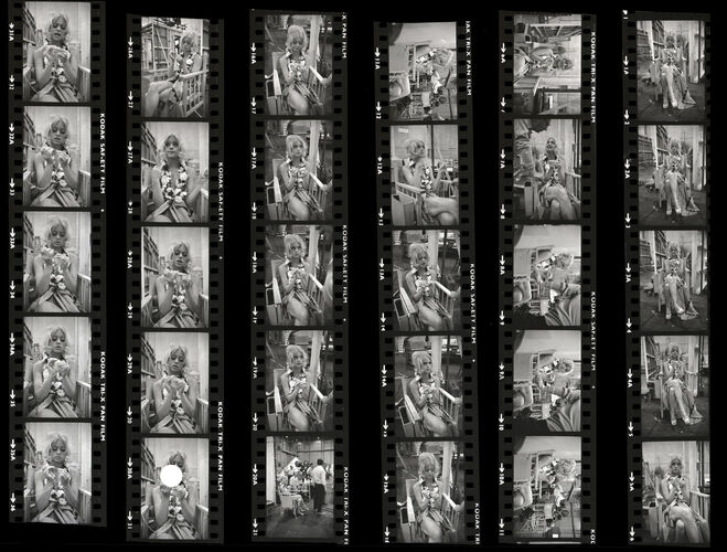 TON_H_Contact_020: Goldie Hawn