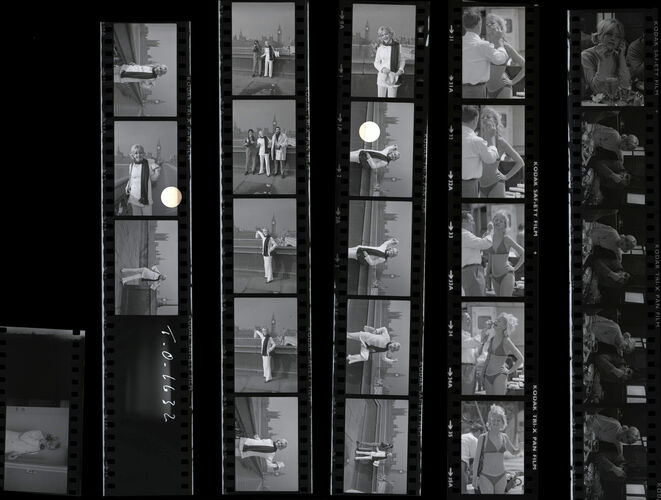 TON_H_Contact_022: Goldie Hawn