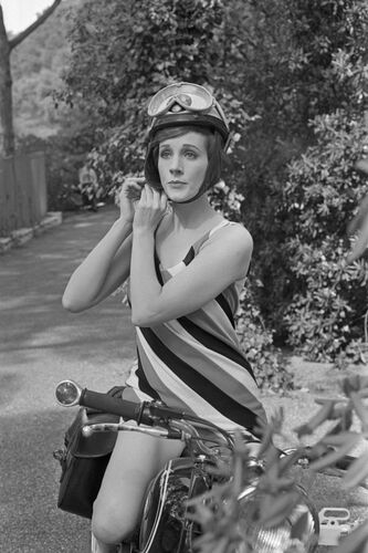 TON_JA008: Julie Andrews