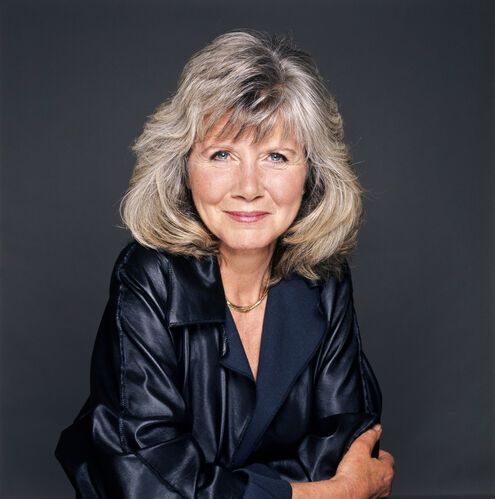 TON_JCO002: Jilly Cooper