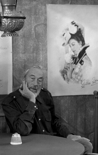 TON_JHU003: John Huston
