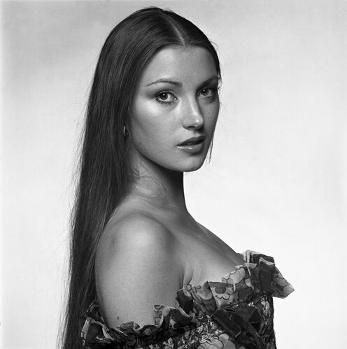 TON_JSE005: Jane Seymour