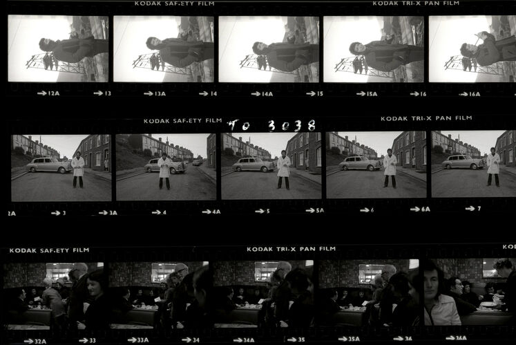 TON_J_Contact_004: Tom Jones