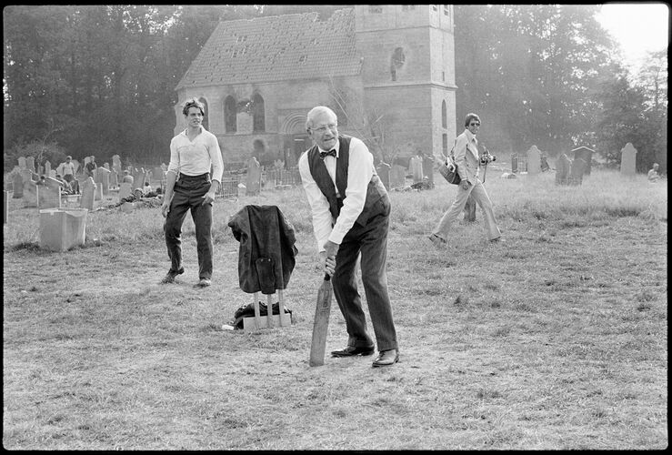 TON_LO009: Olivier In Bat