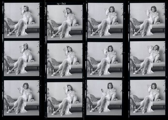 TON_L_Contact_027: Joanna Lumley