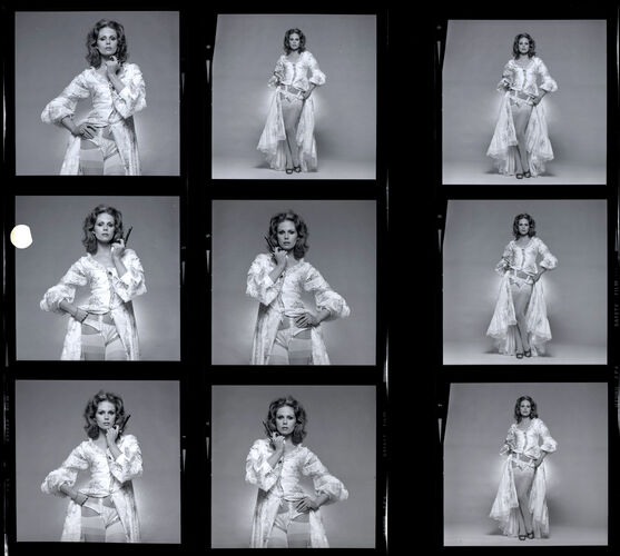 TON_L_Contact_030: Joanna Lumley