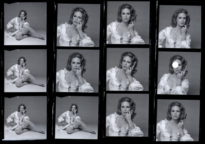 TON_L_Contact_031: Joanna Lumley