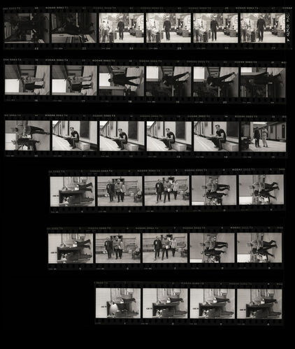 TON_L_Contact_058: Hugh Laurie