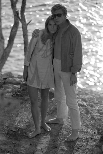 TON_MC032: Michael Caine and Candice Bergen