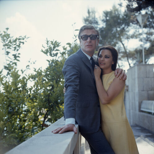 TON_MC054: Michael Caine and Giovanna Ralli.