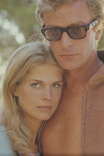 TON_MC095: Michael Caine and Candice Bergen