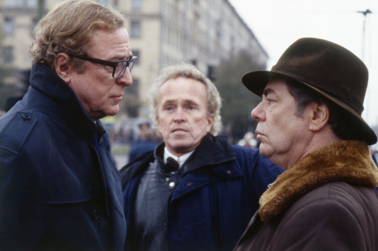 TON_MC204: Michael Caine