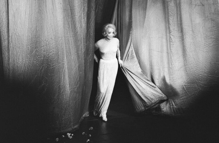 TON_MD001: Dietrich Curtain Call