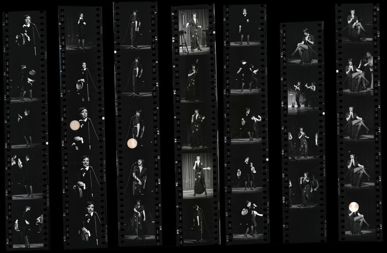 TON_M_Contact_042: Liza Minnelli