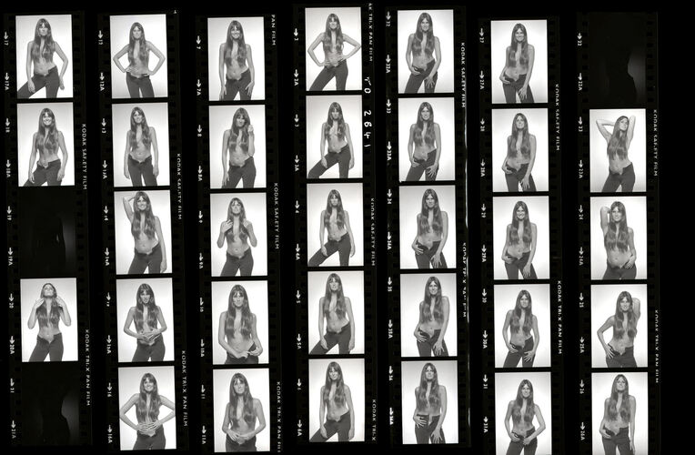 TON_M_Contact_083: Caroline Monroe