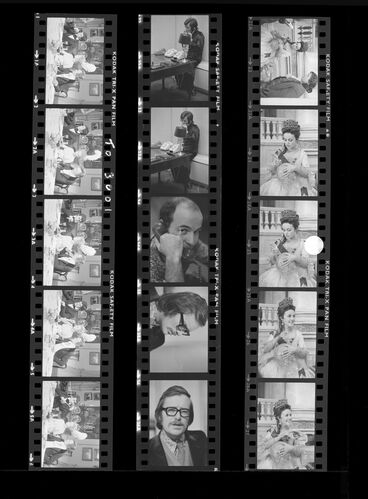 TON_M_Contact_103: Jeanne Moreau