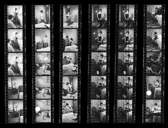 TON_M_Contact_106: Shirley Maclaine