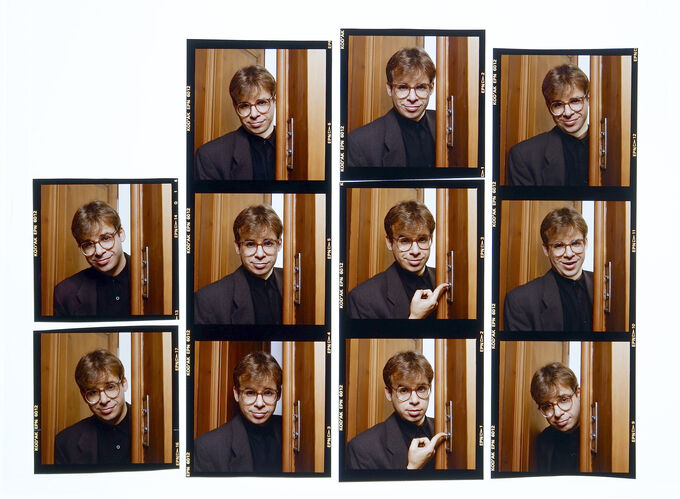 TON_M_Contact_150: Rick Moranis