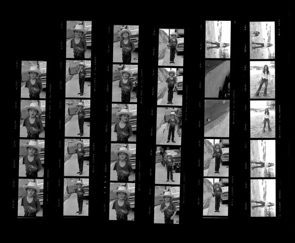 TON_M_Contact_191: Sarah Miles