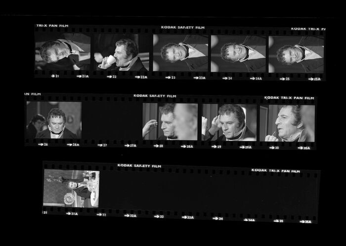 TON_M_Contact_207: Sarah Miles