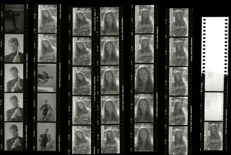 TON_Moore_Contact_005: Roger Moore