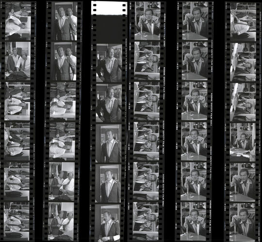 TON_Moore_Contact_025: Roger Moore