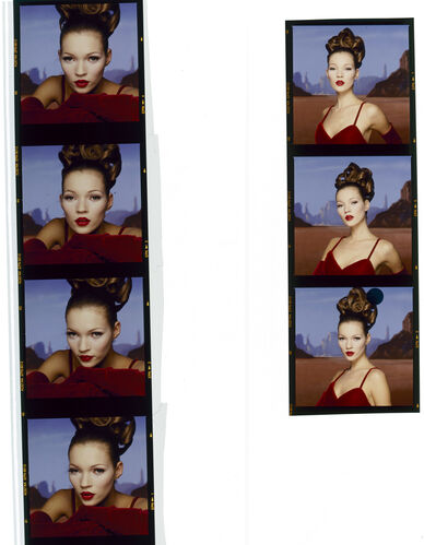 TON_MossK_contact_017: Kate Moss