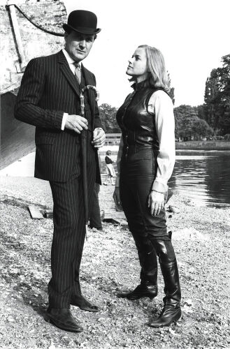 TON_PMinHB039: Honor Blackman