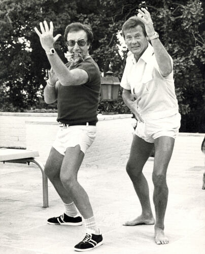 TON_PS042: Peter Sellers and Roger Moore