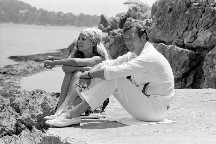 TON_RM011: Roger Moore and Luisa Mattioli