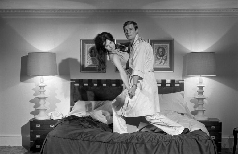 TON_RM013: Roger Moore and Madeline Smith