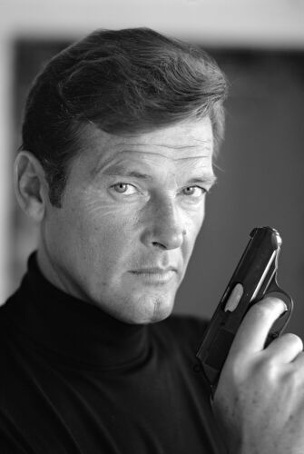 TON_RM054: Roger Moore