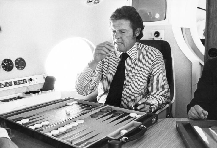 TON_RM058: Roger Moore