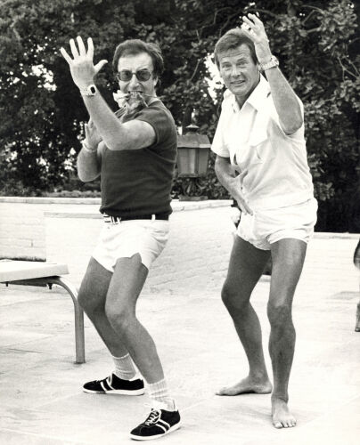 TON_RMinPS042: Peter Sellers and Roger Moore