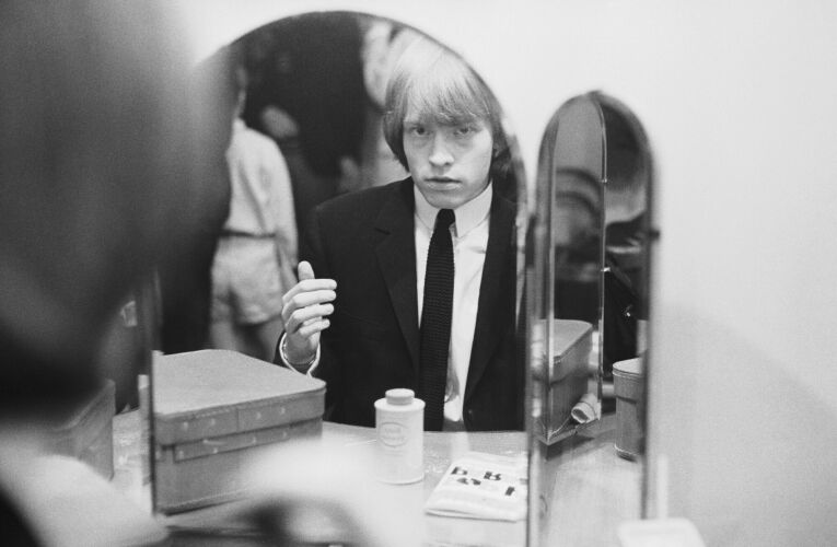 TON_RS135: Brian In The Mirror