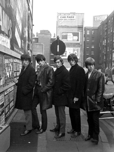 TON_RS260: The Early Stones