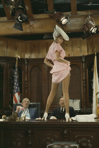 TON_RW047: Raquel Welch