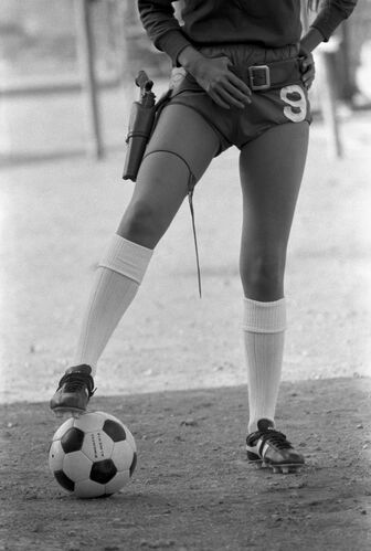 TON_RW075: Raquel Welch