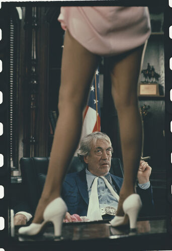 TON_RW221: Raquel Welch