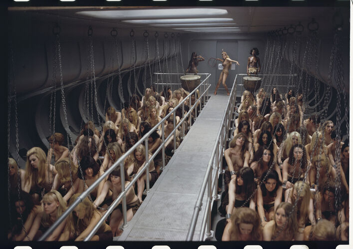 TON_RW230: Raquel Welch