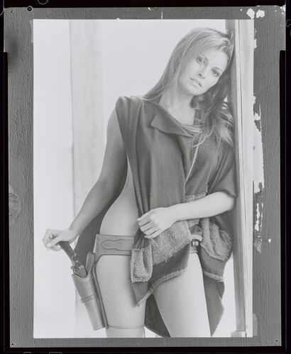 TON_RW235: Raquel Welch