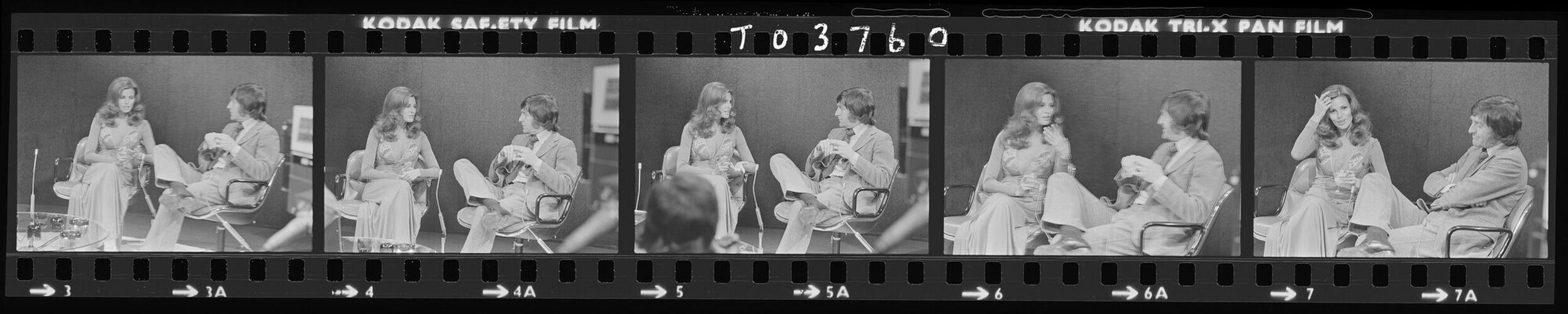 TON_RW250: Raquel Welch