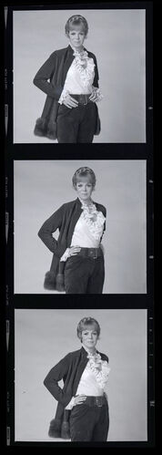 TON_R_Contact_031: Rachel Roberts