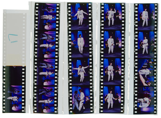 TON_R_Contact_079: Roaring Boys