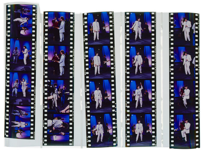 TON_R_Contact_084: Roaring Boys